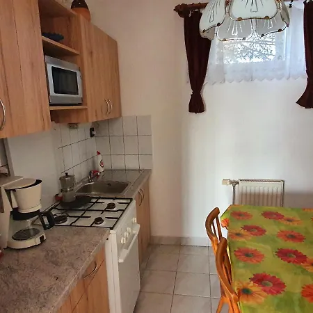 Szekreny Apartment Lenti