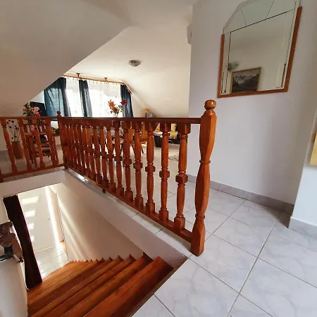 Szekreny Apartament *
