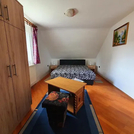 Apartament Szekreny
