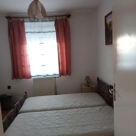 Szekreny Апартаменты