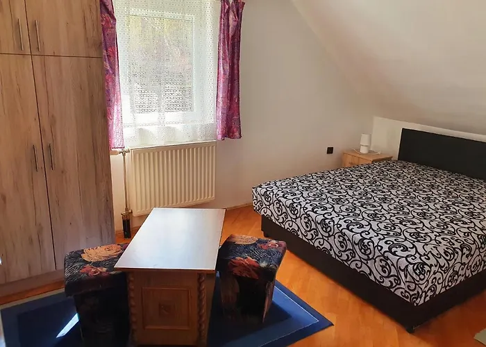 Szekreny Apartmán
