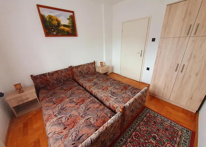 Szekreny Apartmán
